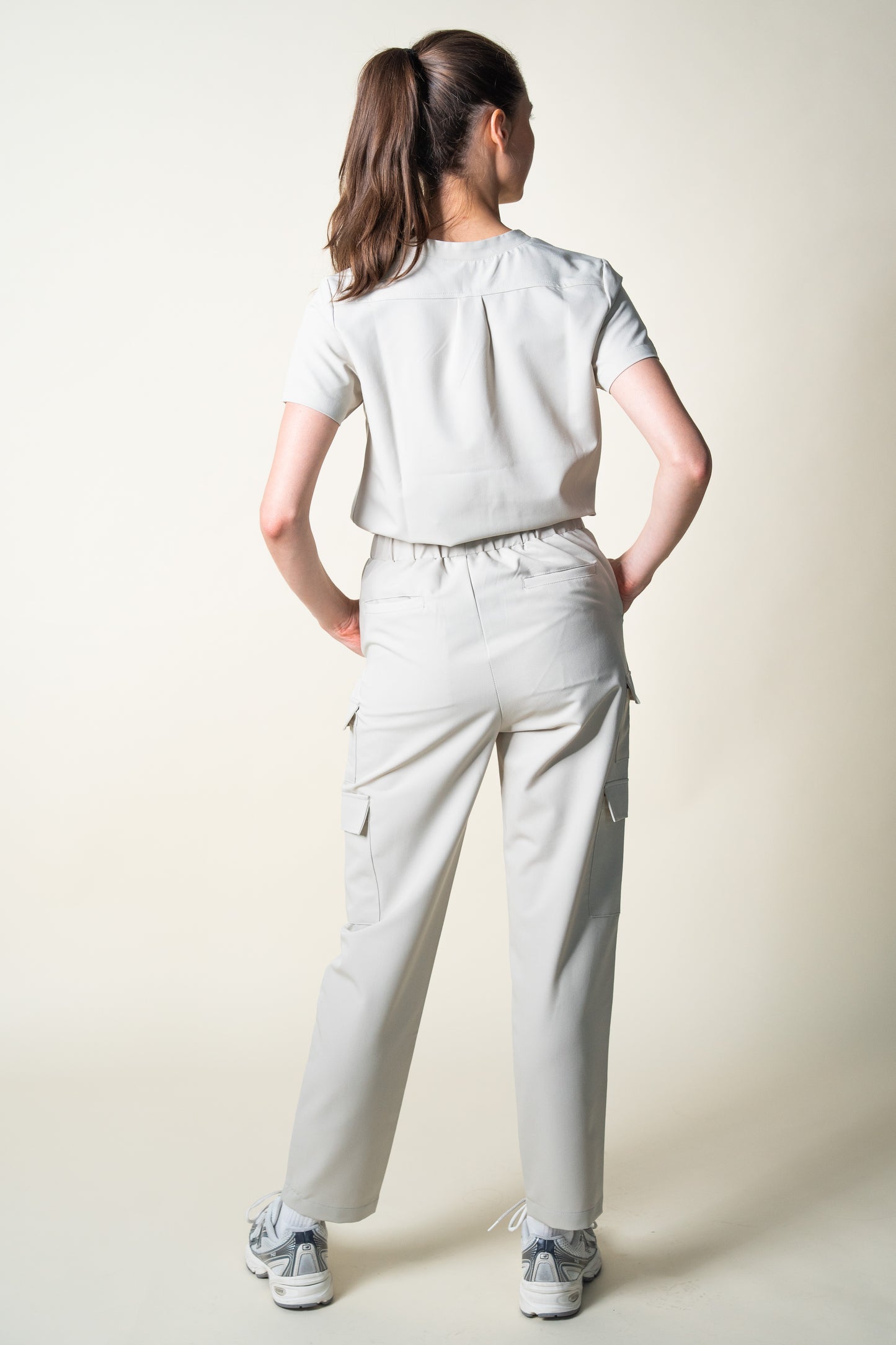 Kat 8-pocket Tailored Cargo Scrub Trousers