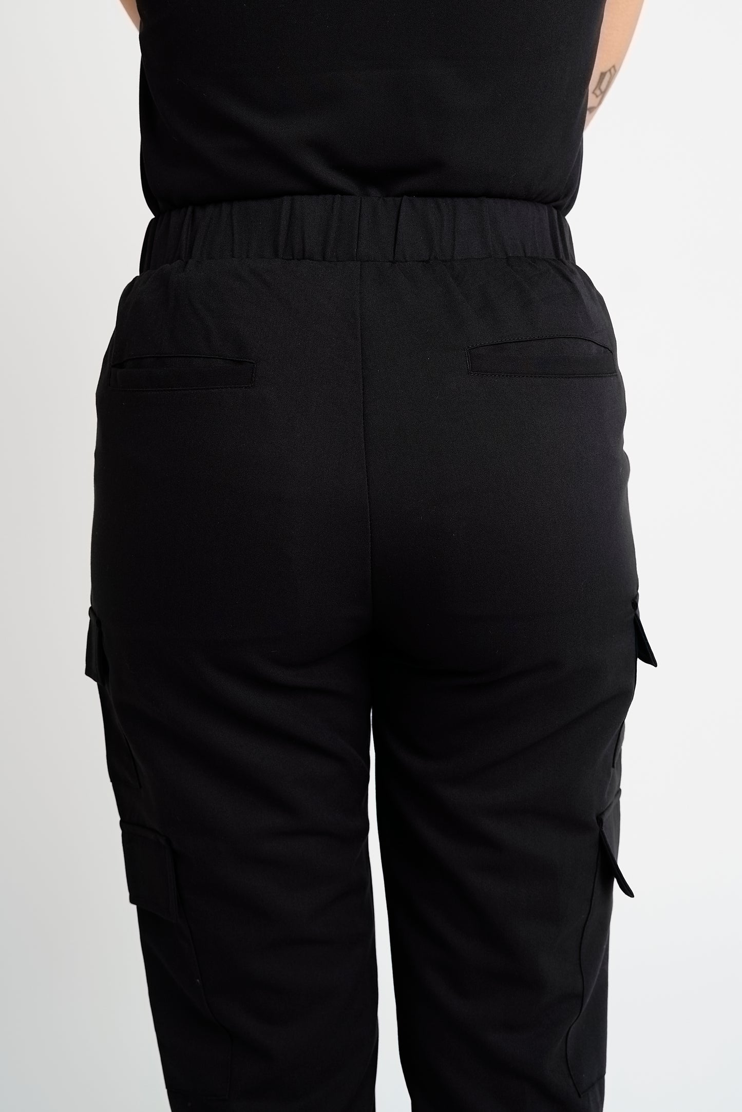 Kat 8-pocket Tailored Cargo Scrub Trousers